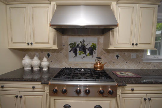 Fused and Stained Glass Kitchen Backsplash with Grapes ...